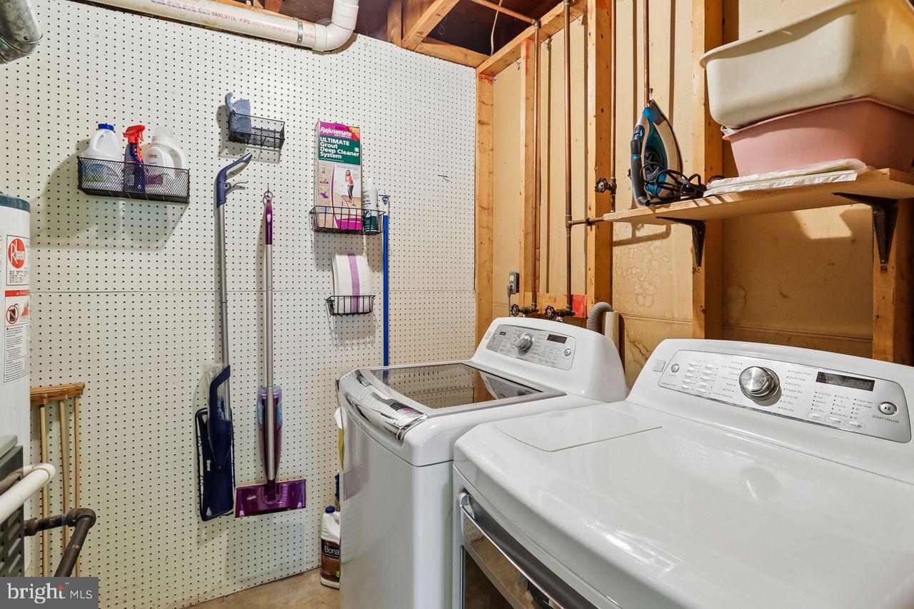11333 Orchard Lane Reston, VA 20190 - Photo 38 of 41 Utility Room