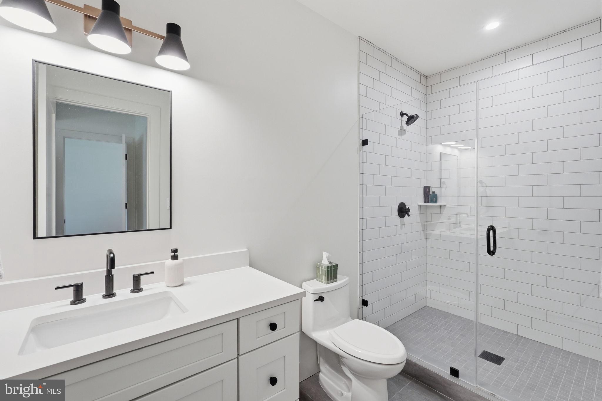 6026 Little Falls Road Arlington, VA 22207 - Photo 28 of 44 Ensuite bathroom