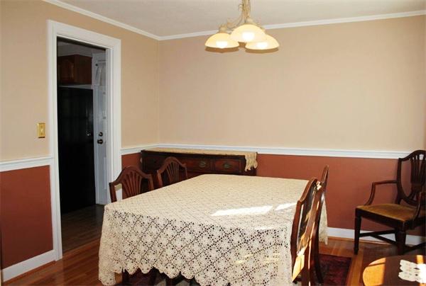 194 Robert Road Dedham, MA 02026 - Photo 11 of 25 Gallery Image 11