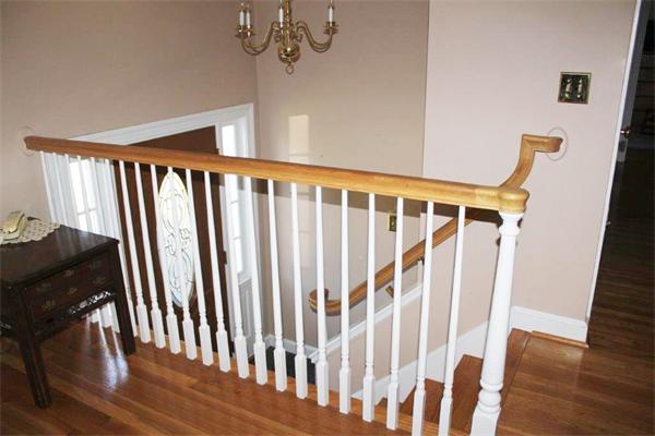194 Robert Road Dedham, MA 02026 - Photo 17 of 25 Gallery Image 17