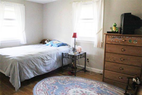 194 Robert Road Dedham, MA 02026 - Photo 19 of 25 Gallery Image 19