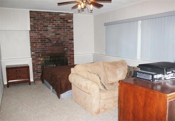 194 Robert Road Dedham, MA 02026 - Photo 22 of 25 Gallery Image 22