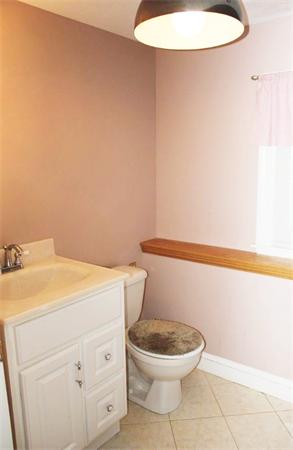 194 Robert Road Dedham, MA 02026 - Photo 23 of 25 Gallery Image 23