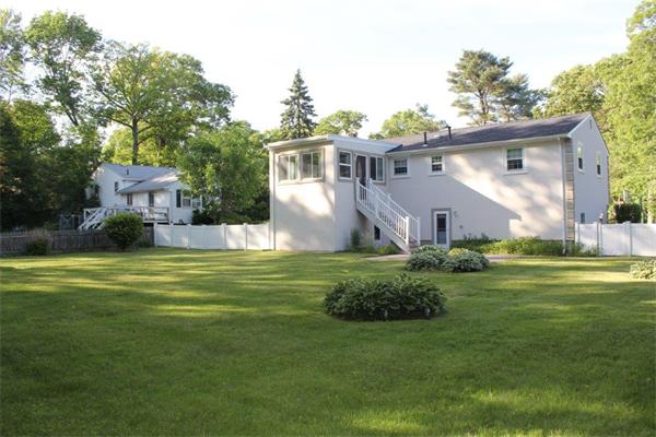 194 Robert Road Dedham, MA 02026 - Photo 5 of 25 Gallery Image 5