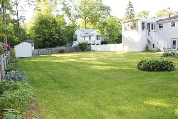 194 Robert Road Dedham, MA 02026 - Photo 6 of 25 Gallery Image 6