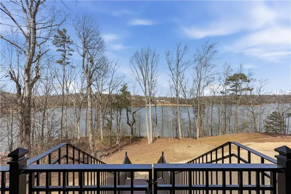 $1,365,000 | 2819 Point Overlook, Gainesville, GA 30501