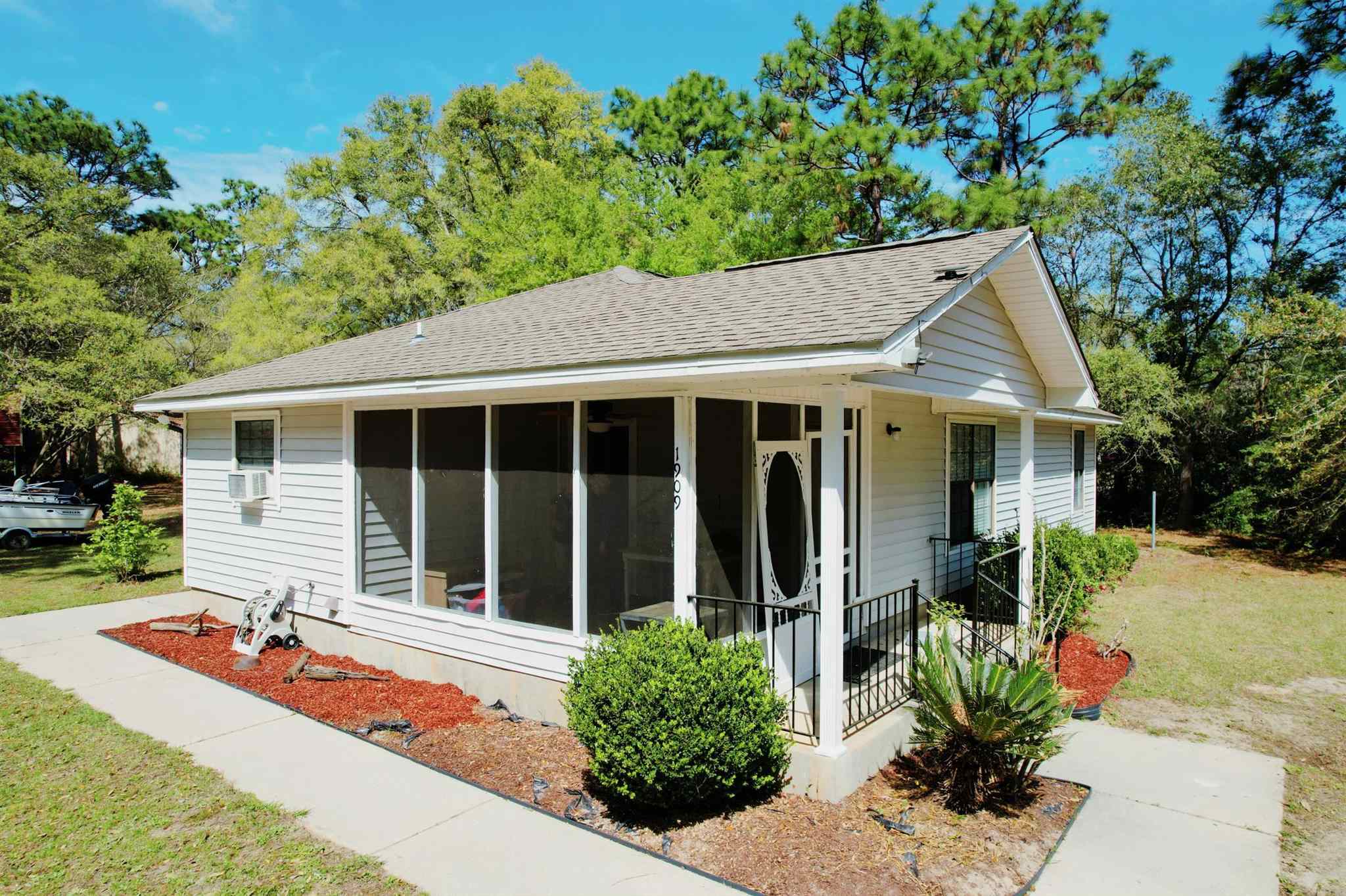 1901-1909 Garcon Point Road Milton, FL 32583 - Photo 6 of 48 Gallery Image 6