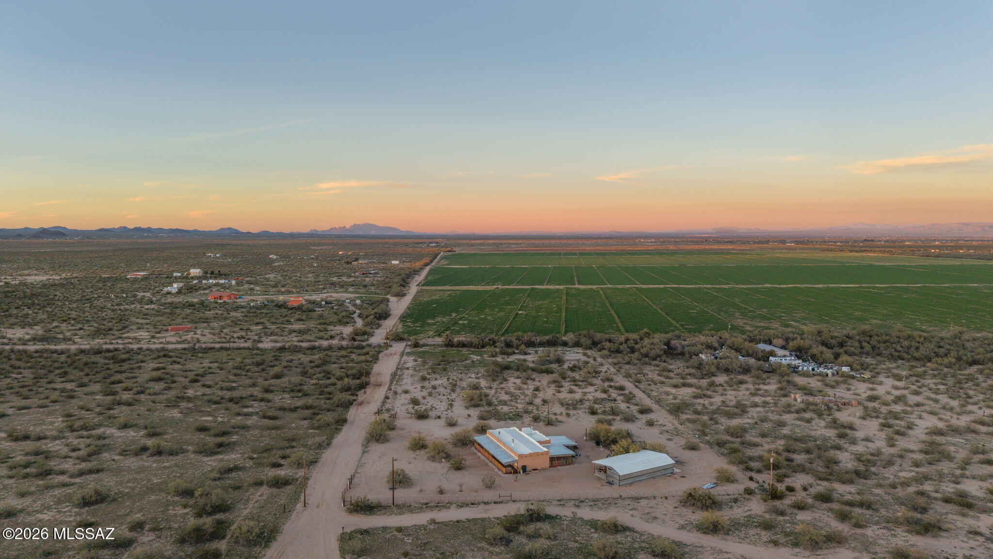 17353 West Manville Road Marana, AZ 85653 - Photo 4 of 44