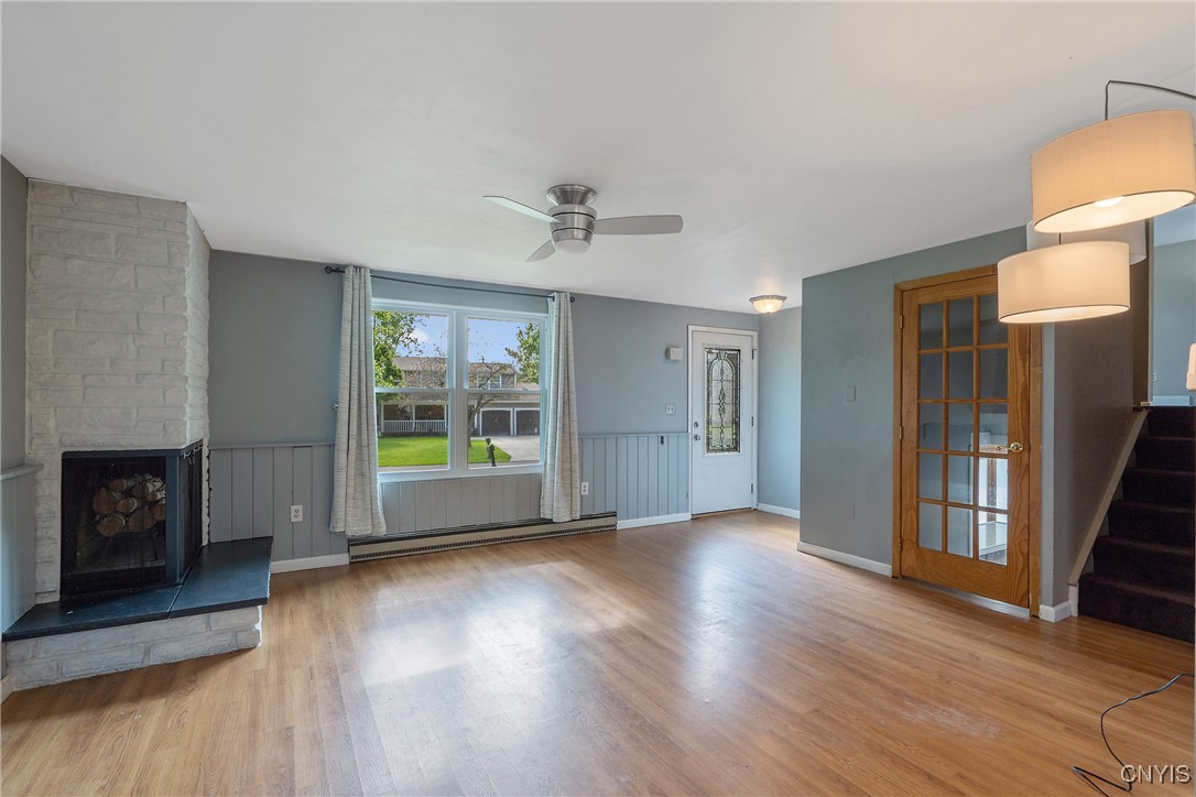 9582 Tagus Lane Cicero, NY 13029 - Photo 4 of 30 Stepping inside, we are greeted by the generous li