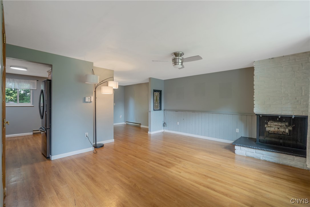 9582 Tagus Lane Cicero, NY 13029 - Photo 6 of 30 The view from the front door shows us how the livi