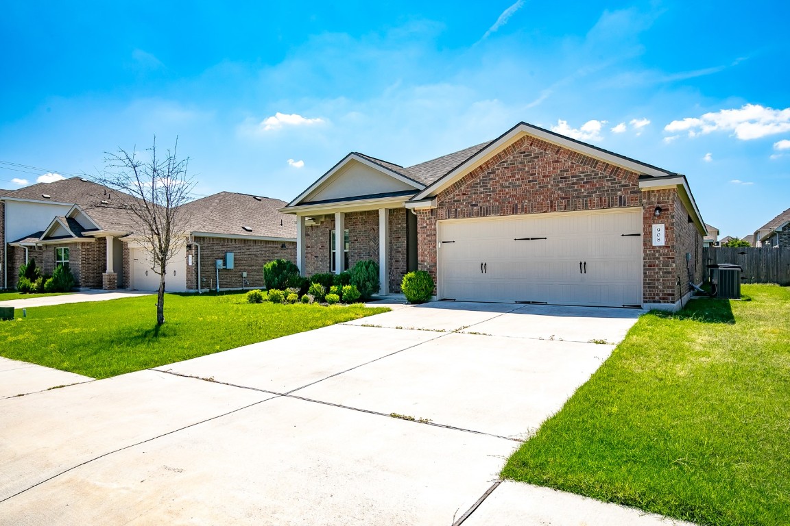 908 Wolcott Drive Leander, TX 78641 - Photo 2 of 30