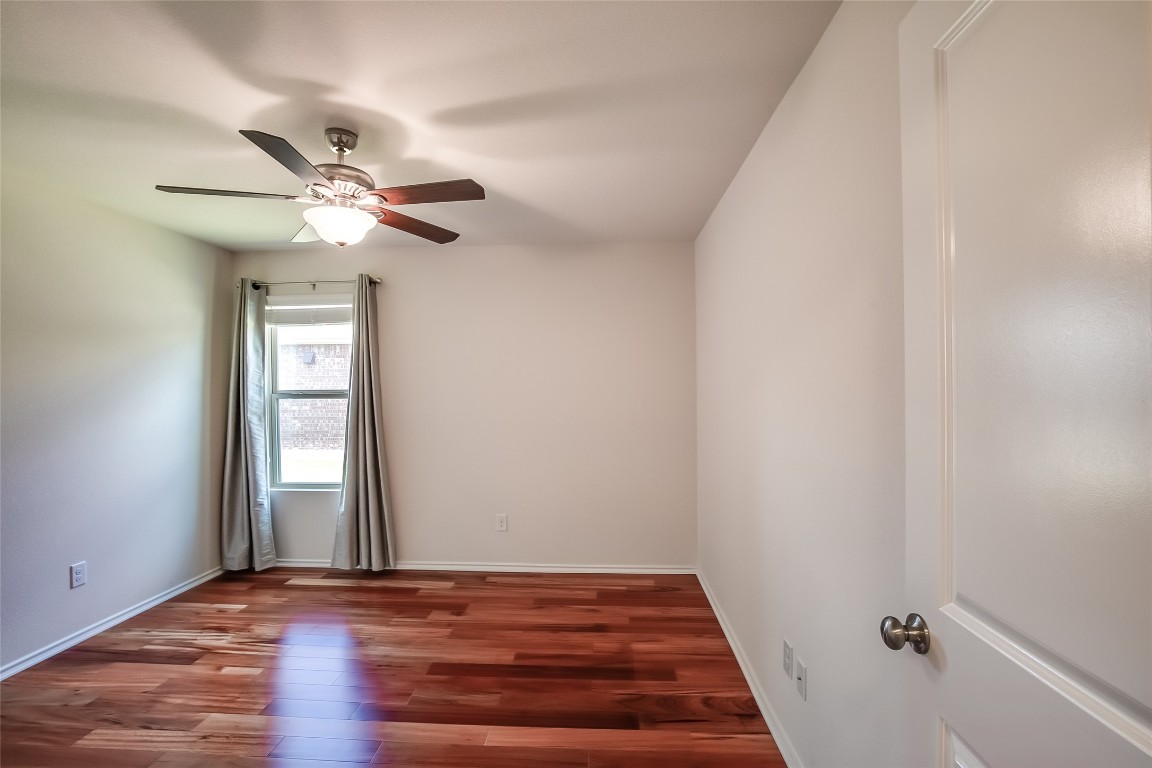 908 Wolcott Drive Leander, TX 78641 - Photo 24 of 30