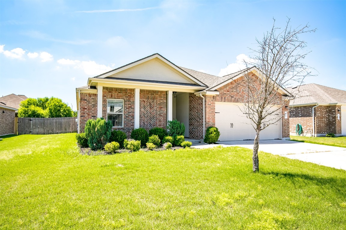 908 Wolcott Drive Leander, TX 78641 - Photo 3 of 30