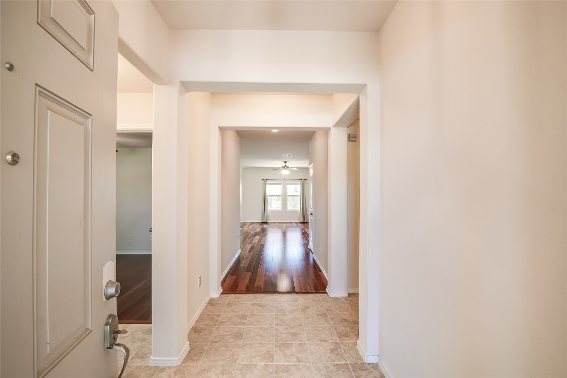 908 Wolcott Drive Leander, TX 78641 - Photo 4 of 30