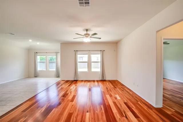 $1,895 | 908 Wolcott Drive, Leander, TX 78641