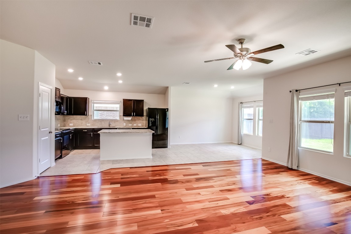 908 Wolcott Drive Leander, TX 78641 - Photo 9 of 30