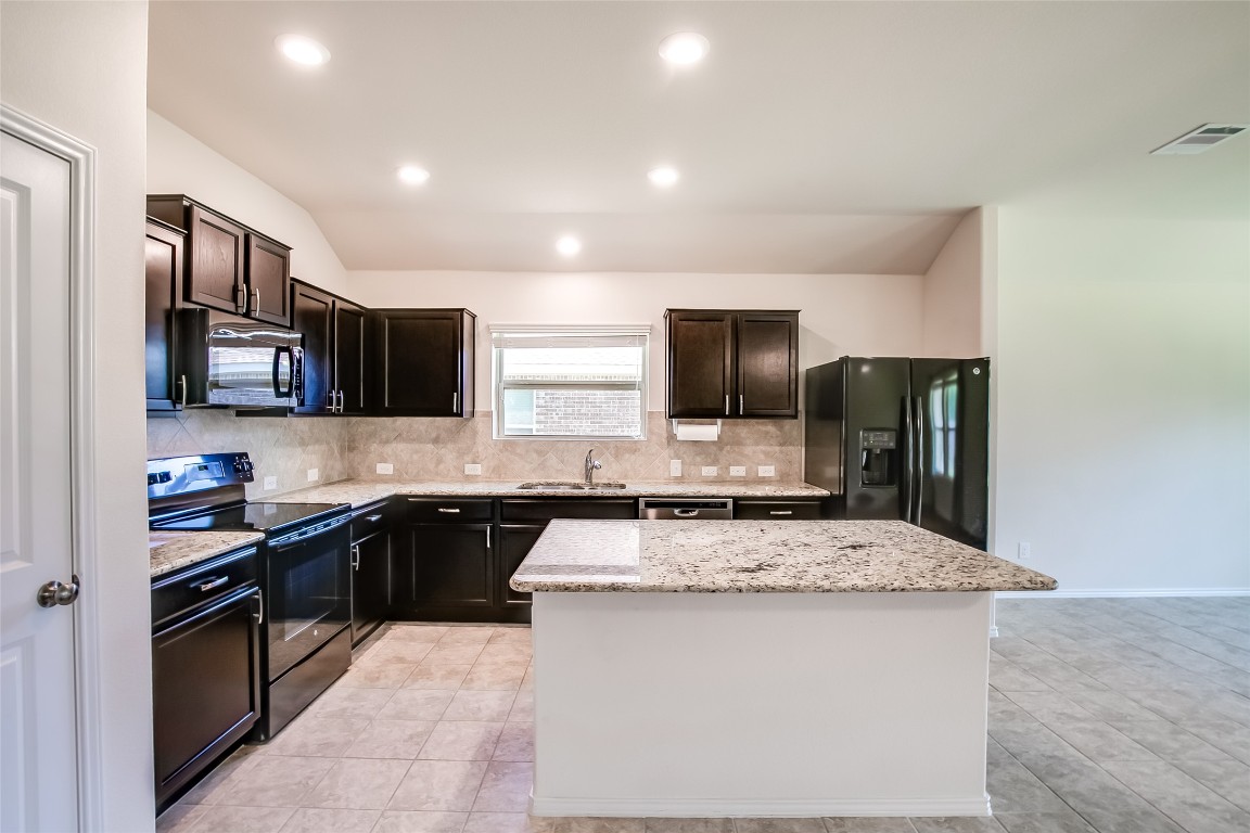 908 Wolcott Drive Leander, TX 78641 - Photo 10 of 30