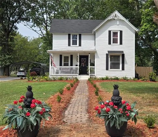 $185,000 | 109 North Western Avenue, Girard, KS 66743