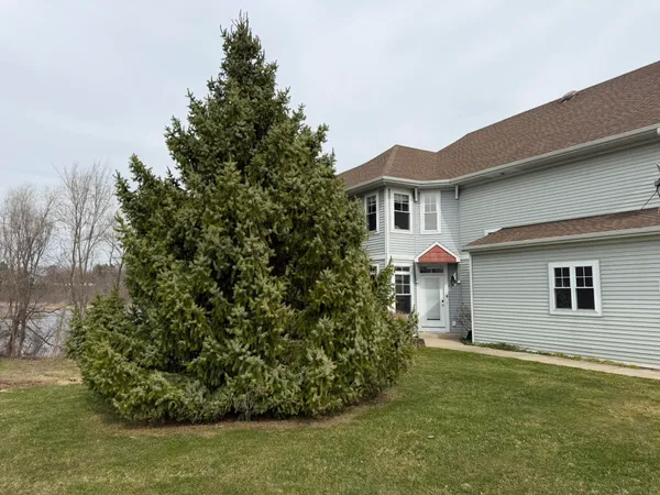 $410,000 | 189 Mill Pond Drive, Unit 7, Middleville, MI 49333