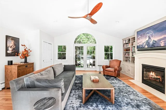 $1,200,000 | 88 Haverhill Road, Topsfield, MA 01983