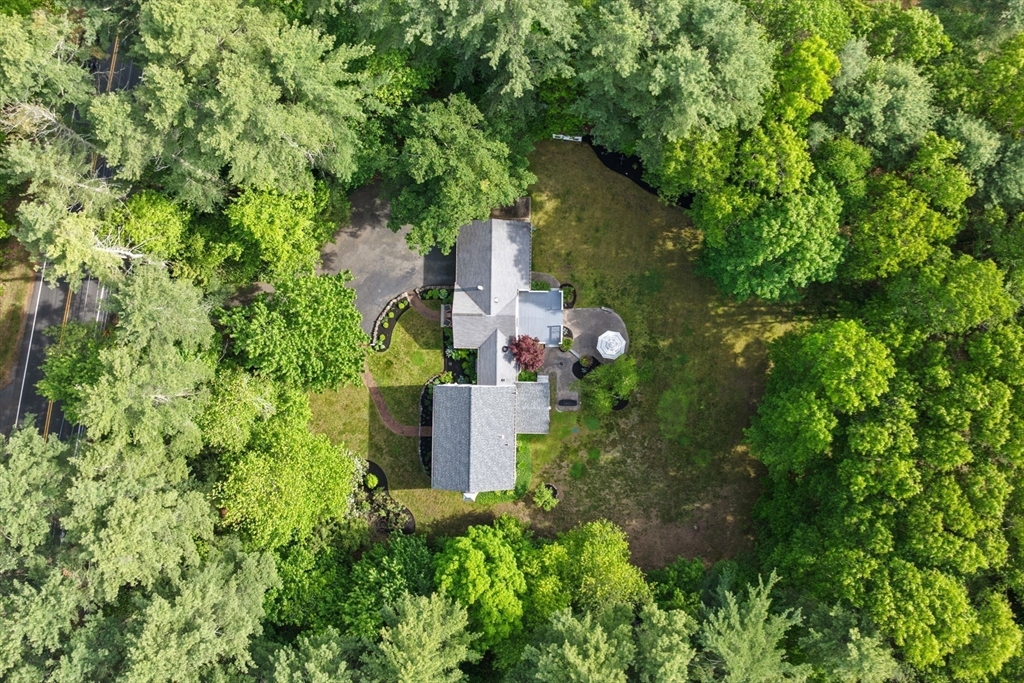 88 Haverhill Road Topsfield, MA 01983 - Photo 6 of 40