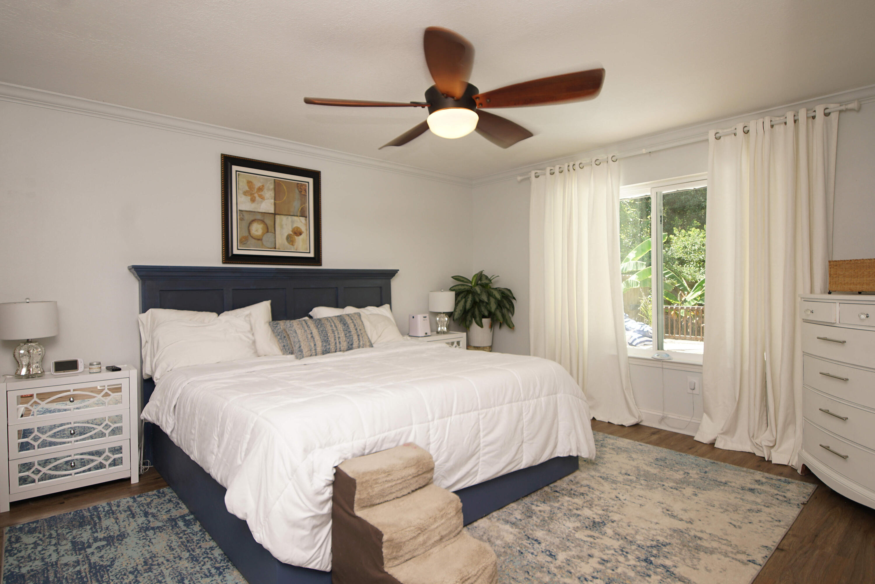 3912 Mesa Road Destin, FL 32541 - Photo 24 of 44 a bedroom with a bed and a window