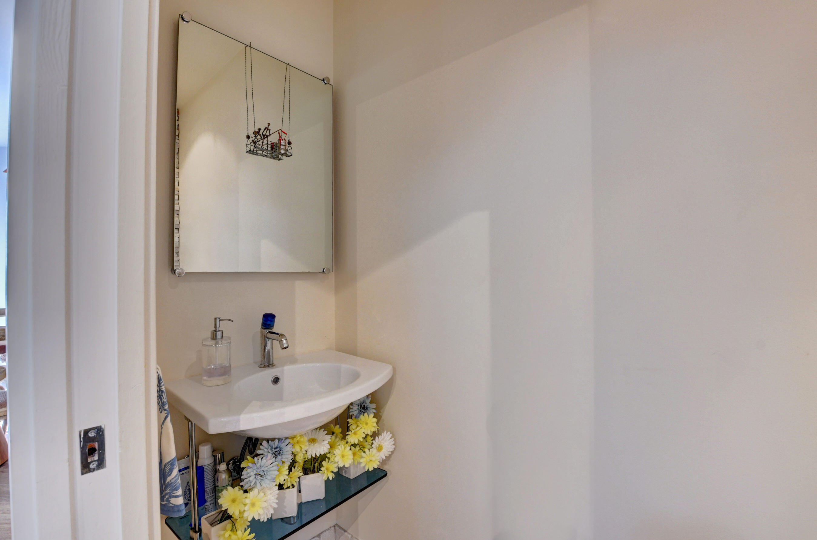5158 Majorca Club Drive Boca Raton, FL 33486 - Photo 24 of 37 Powder room too