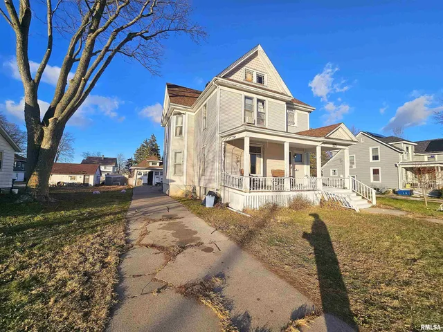$109,900 | 115 East Court Street, Cambridge, IL 61238