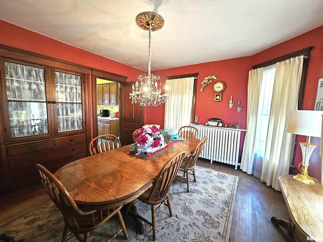 $109,900 | 115 East Court Street, Cambridge, IL 61238