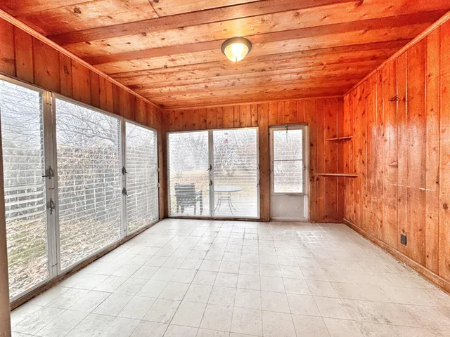 $2,500 | 3518 Druid Lane, Minnetonka, MN 55345