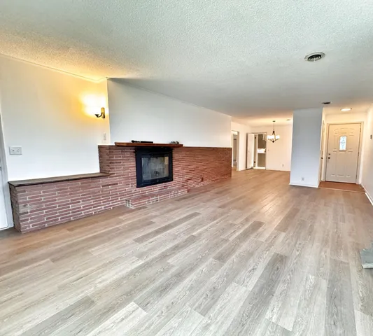 $2,500 | 3518 Druid Lane, Minnetonka, MN 55345