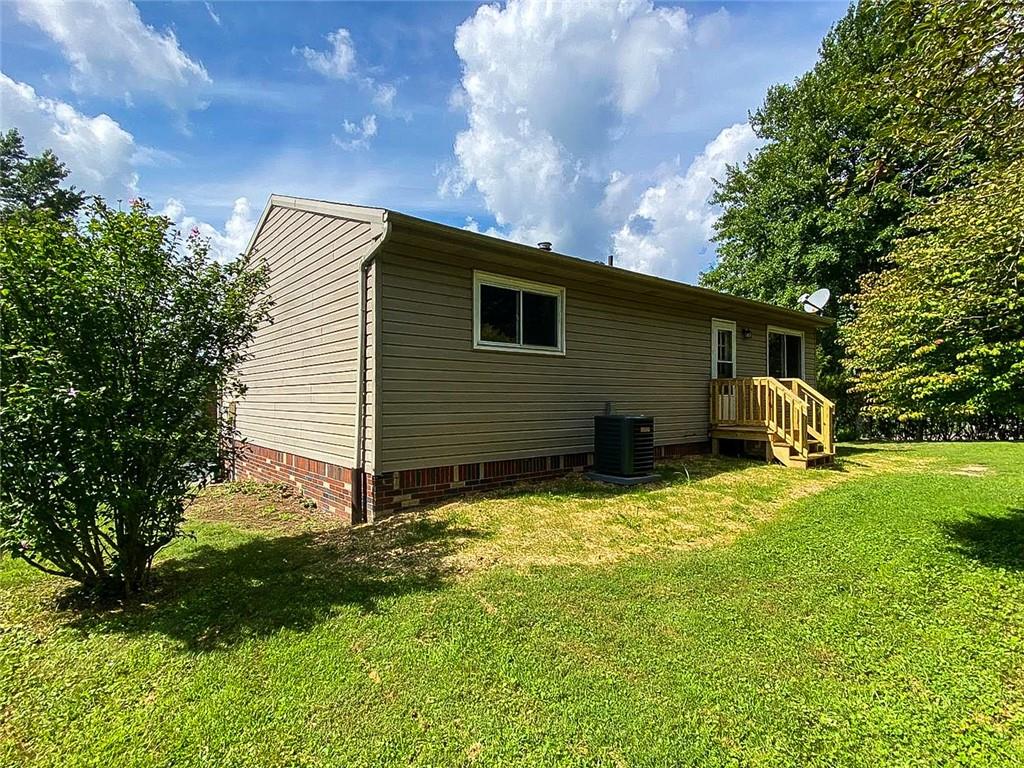 1380 Cavitt Road Monroeville, PA 15146 - Photo 3 of 23 Gallery Image 3