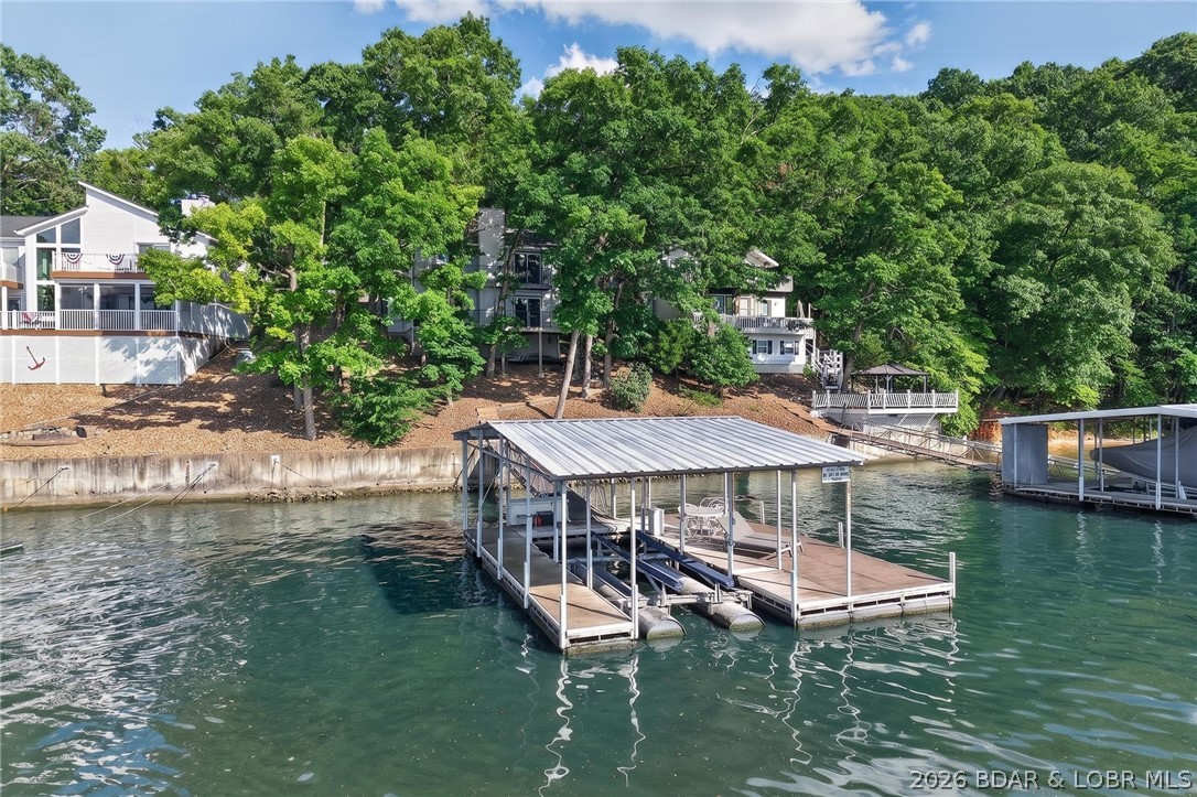 Located on the 4MM @ Lake of the Ozarks