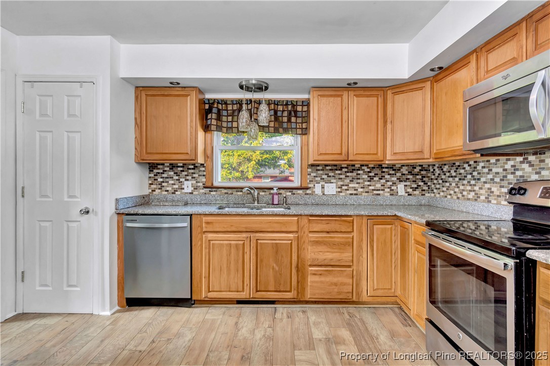 504 West 32nd Street Lumberton, NC 28358 - Photo 9 of 36