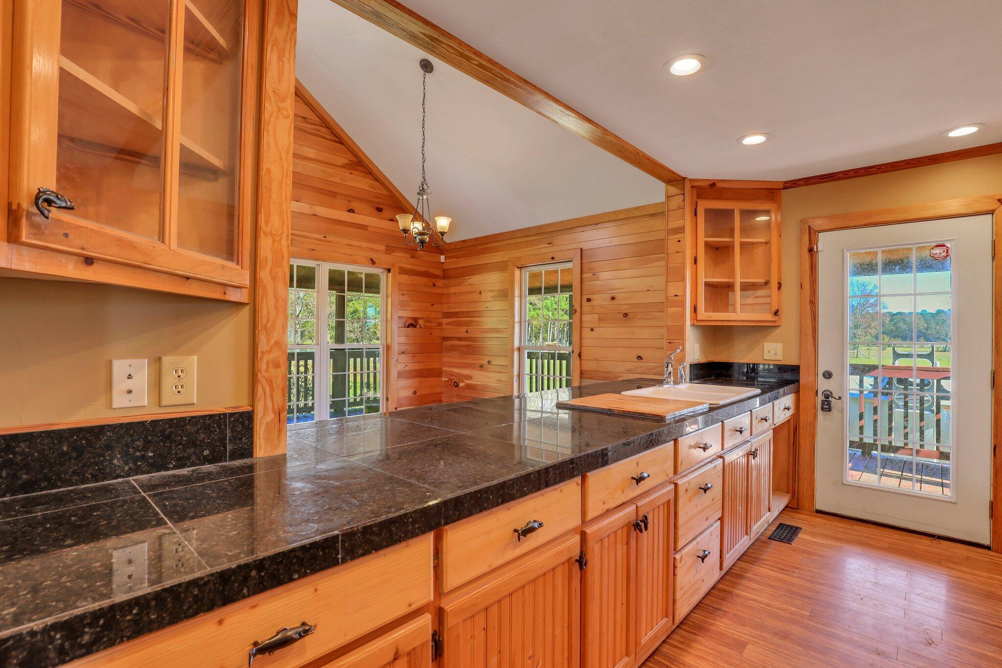 114 Van L Road Kingstree, SC 29556 - Photo 189 of 201 37-web-or-mls-184A9317