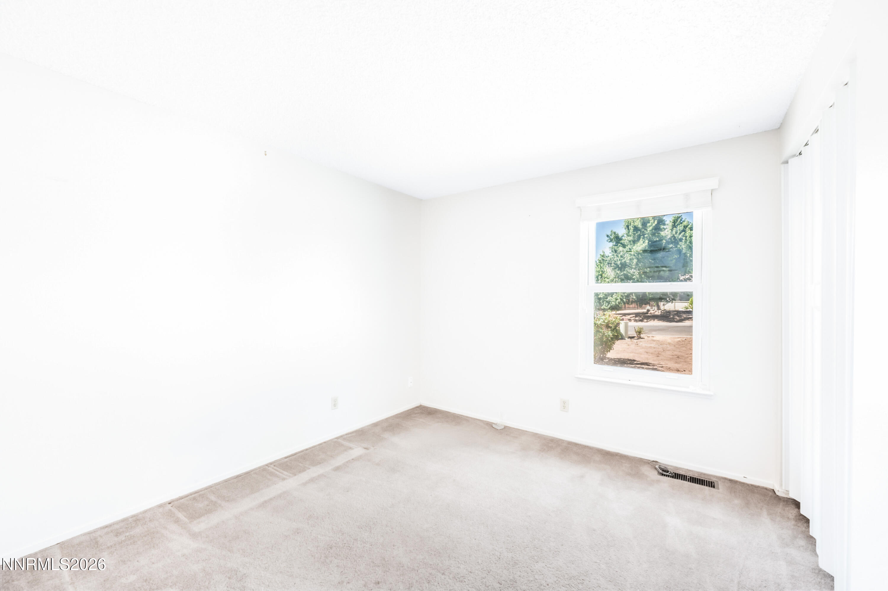 3985 Kentwood Court Reno, NV 89503 - Photo 11 of 21 Kent-1021