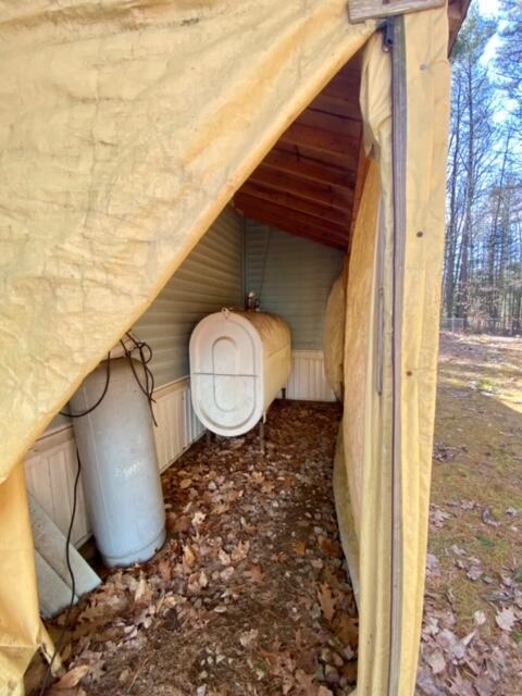 881 Middle Road Sabattus, ME 04280 - Photo 15 of 37 Covered tank