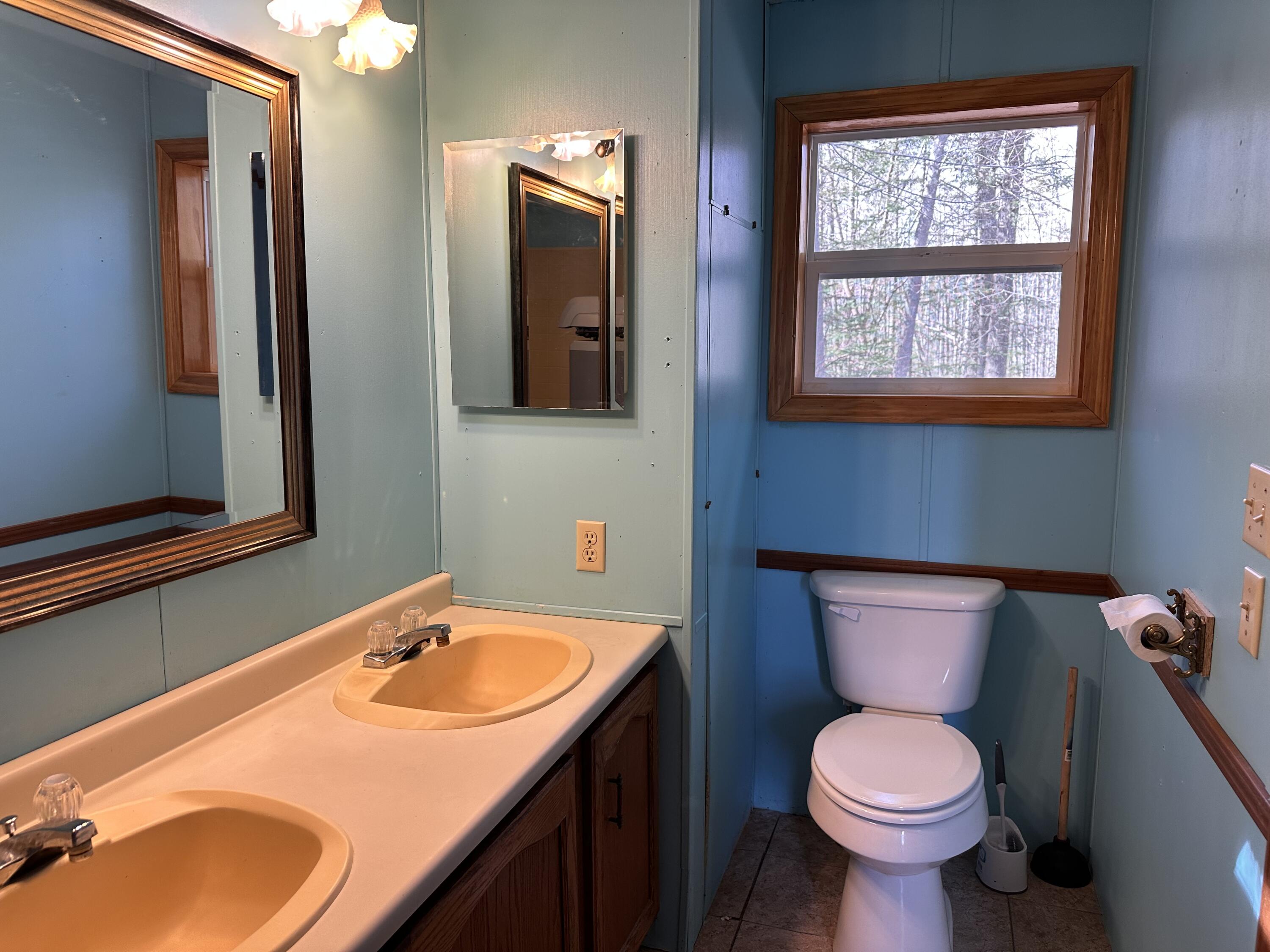 881 Middle Road Sabattus, ME 04280 - Photo 30 of 37 IMG_8238