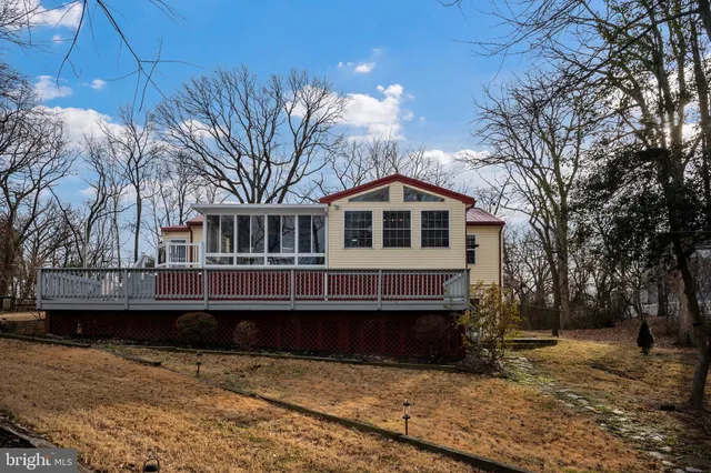 $799,900 | 1572 Annapolis Drive, Glen Burnie, MD 21060