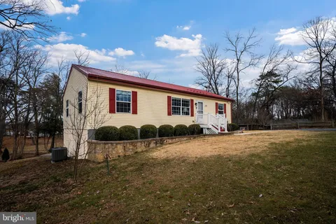 $799,900 | 1572 Annapolis Drive, Glen Burnie, MD 21060