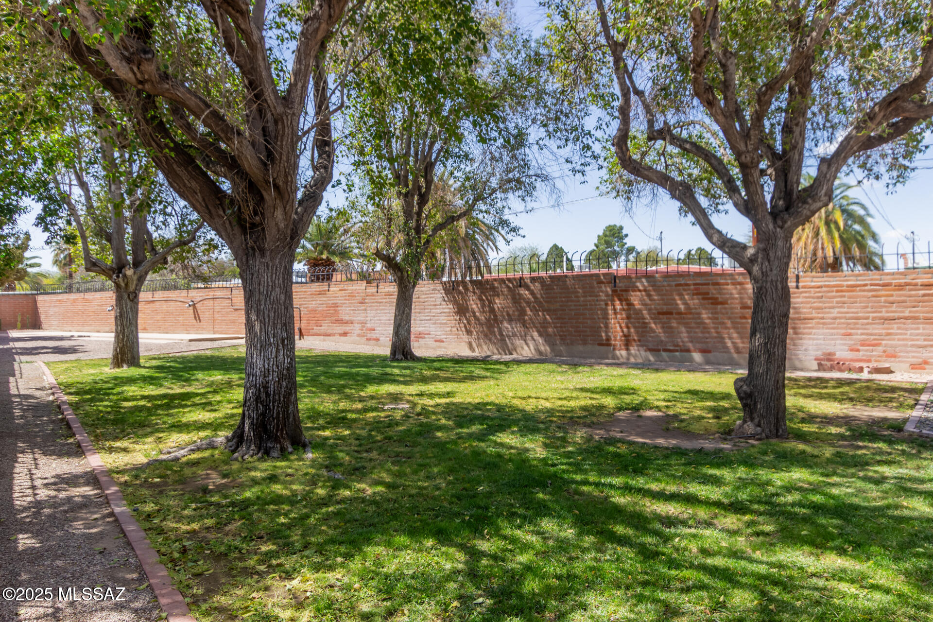4386 East Fort Lowell Road Tucson, AZ 85712 - Photo 28 of 33 Gallery Image 28