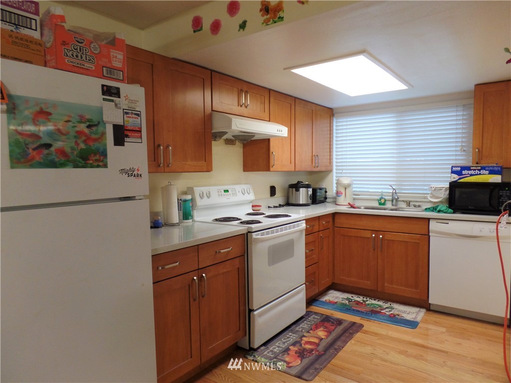 13950 Southeast 173rd Place, Unit 7 Renton, WA 98058 - Photo 5 of 23 Gallery Image 5