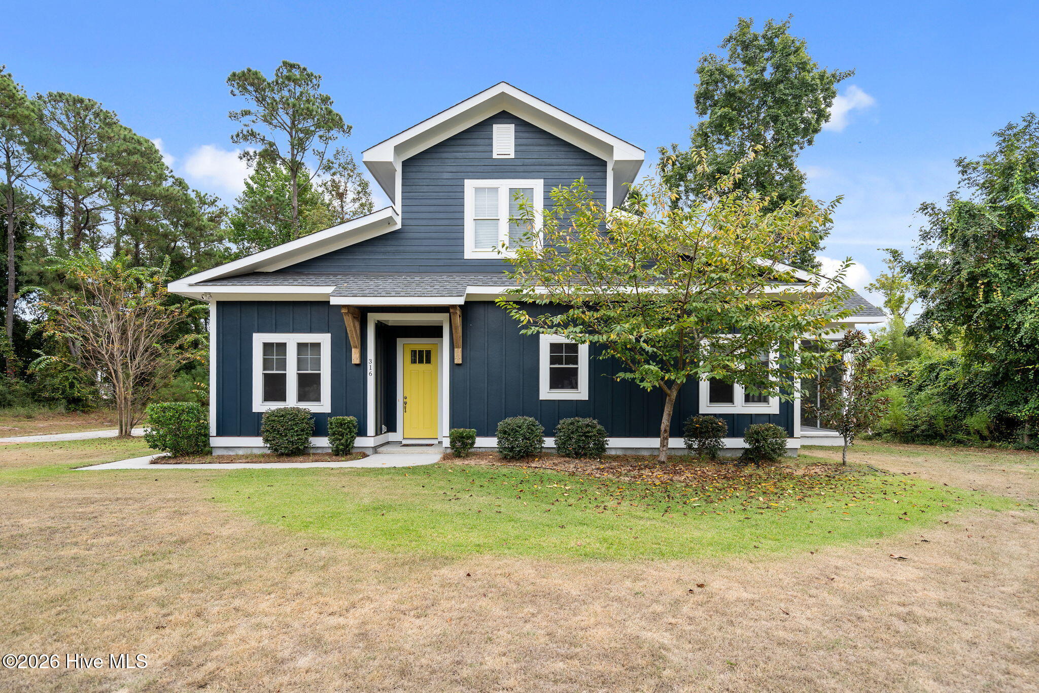 316 East Rolling Meadows Road Hampstead, NC 28443 - Photo 1 of 20 Gallery Image 1