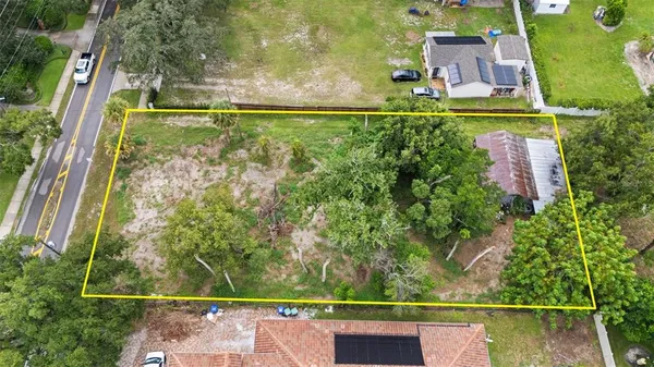 view of a tennis court