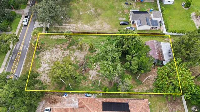 view of a tennis court