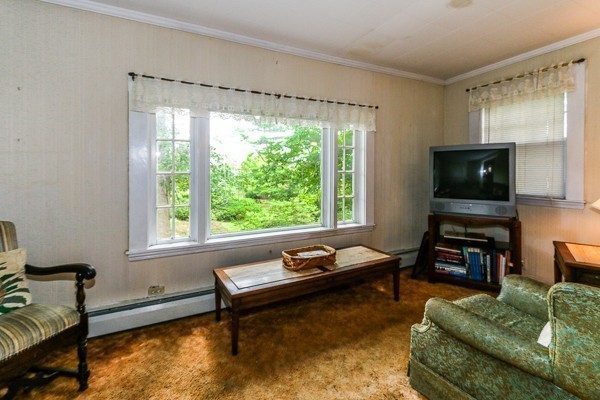 84 Aspen Road Swampscott, MA 01907 - Photo 9 of 20 Gallery Image 9