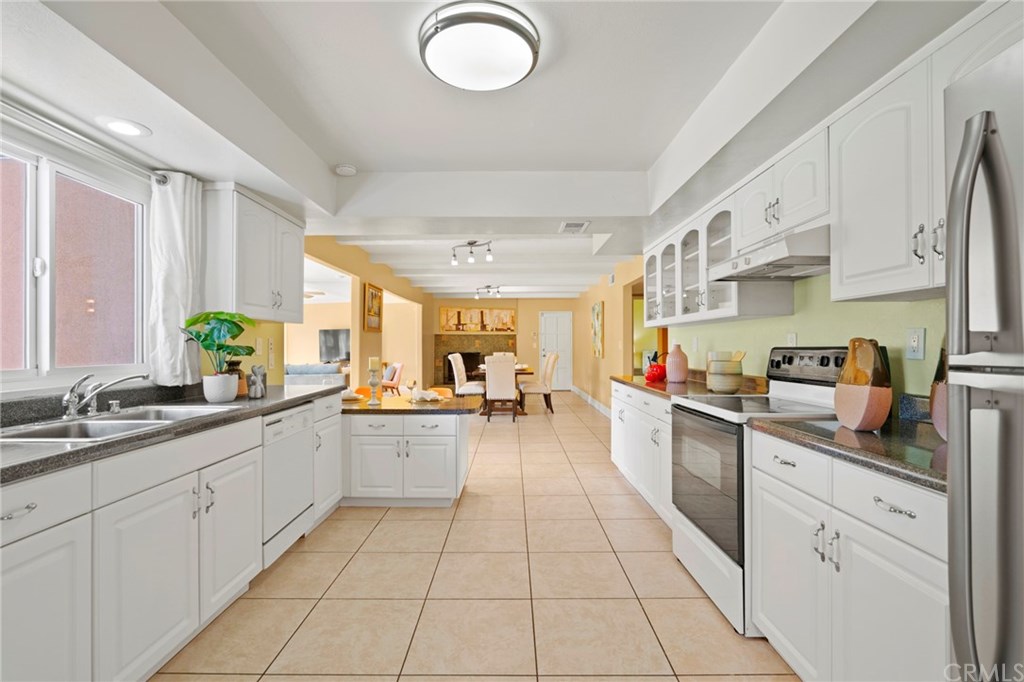 20148 Evening Breeze Drive Walnut, CA 91789 - Photo 9 of 38