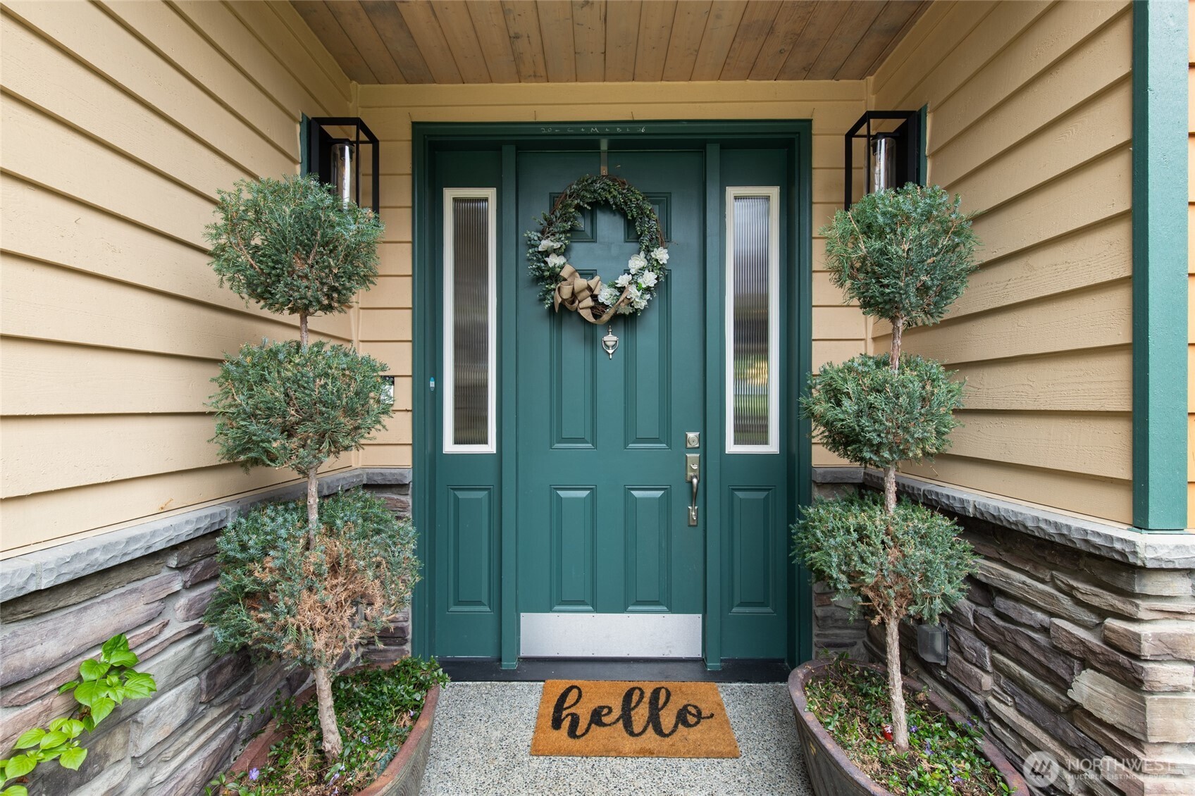 9204 234th Place Southwest Edmonds, WA 98020 - Photo 2 of 40