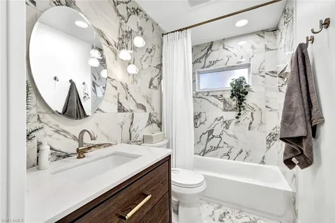 $645,000 | 17 Southeast 15th Avenue, Cape Coral, FL 33990