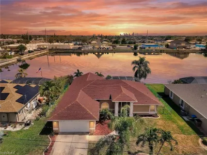 $645,000 | 17 Southeast 15th Avenue, Cape Coral, FL 33990